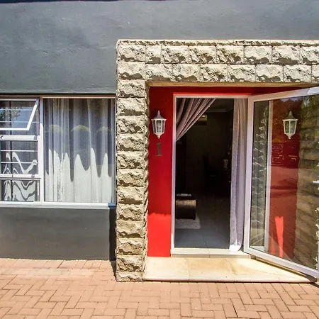 New Bali Guesthouse Newcastle Exterior photo