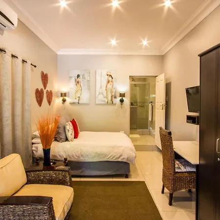 New Bali Guesthouse Newcastle Exterior photo